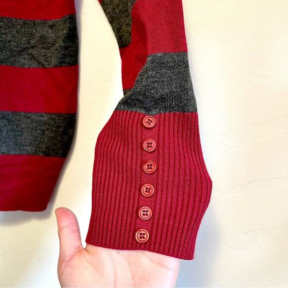 Active USA Color Blocked Sweater Size Medium - Picture 7 of 7